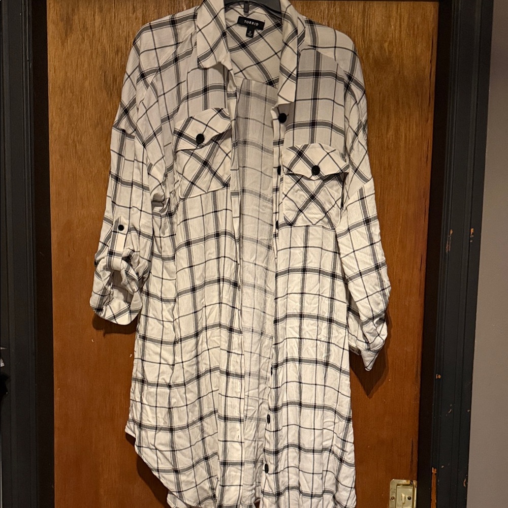 torrid Black and White Plaid Button-Up cardigan